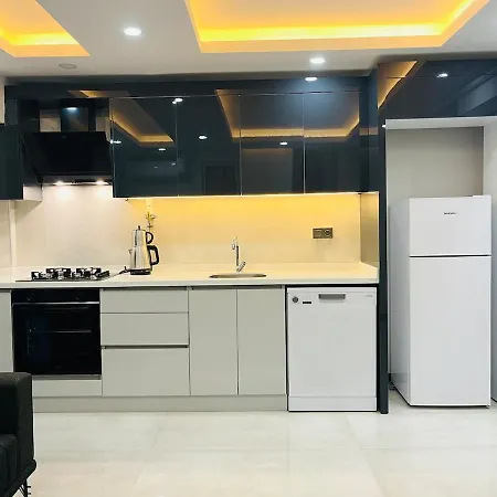 4 Custom Design Fast Wifi Apartment Antalya